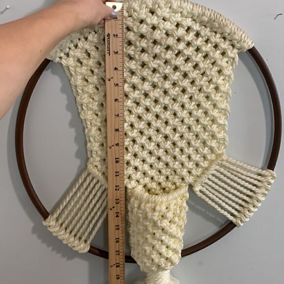 Vintage Handmade Macrame Style Wall Decor Plant Flower Wall Pocket One Of A Kind - Picture 5 of 17